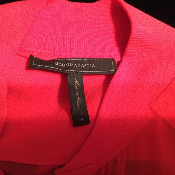 Red blouse - Picture 3 of 6